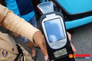 <a href="/ban-doc" title="Bạn đọc" rel="dofollow">Bạn đọc</a>