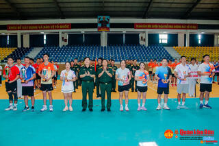 <a href="/the-thao" title="Thể thao" rel="dofollow">Thể thao</a>