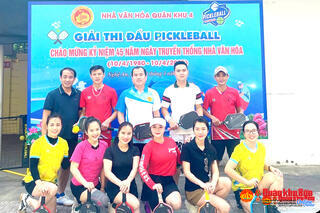 <a href="/the-thao" title="Thể thao" rel="dofollow">Thể thao</a>