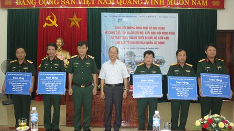 Phối hợp nâng cao kỹ năng phòng tránh thiên tai, cứu hộ, cứu nạn.
