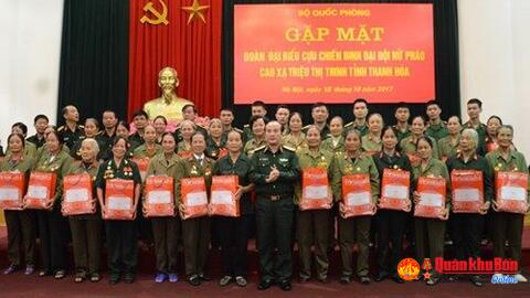 Bộ Quốc phòng gặp mặt Đoàn đại biểu CCB Đại đội Nữ pháo cao xạ Triệu Thị Trinh