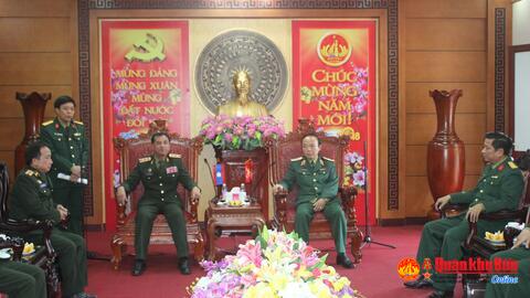 Bộ CHQS tỉnh Hủa Phăn – Lào thăm Bộ Tư lệnh Quân khu