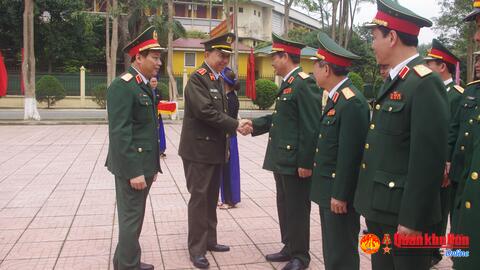 Bộ trưởng Bộ Công an Tô Lâm thăm và làm việc tại Bộ Tư lệnh Quân khu