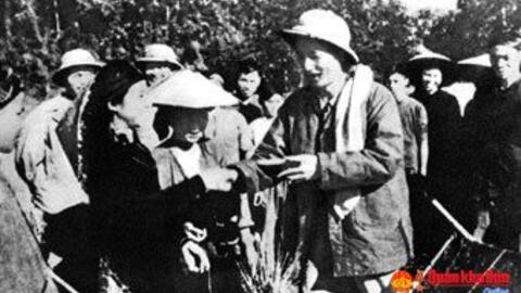 “Hiểu chủ nghĩa Mác - Lênin là phải sống với nhau có tình có nghĩa”