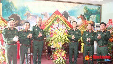 Bộ tư lệnh Quân khu 4: Chúc mừng các Nhà trường nhân ngày Nhà giáo Việt Nam.