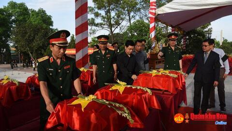 Tỉnh Nghệ An:  Truy điệu và an táng 98 hài cốt liệt sỹ Việt Nam hy sinh tại Lào