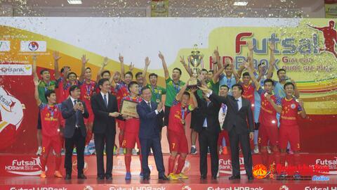 Đội bóng Savinest Sanatech Khánh Hòa vô địch Giải Futsal Cúp Quốc gia HDBank năm 2019