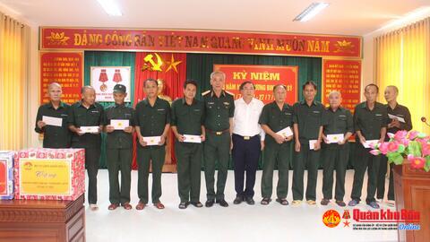 Bộ Tư lệnh Quân khu tri ân các đối tượng chính sách trên địa bàn tỉnh Nghệ An