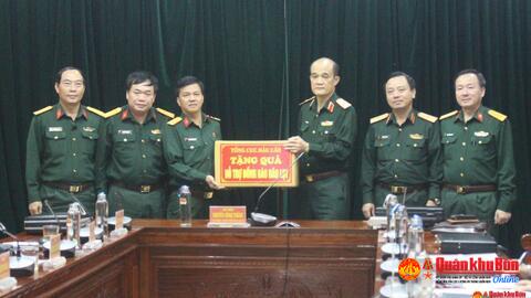 Bộ Quốc phòng kiểm tra công tác khắc phục hậu quả mưa lũ của các đơn vị trên địa bàn tỉnh Quảng Trị