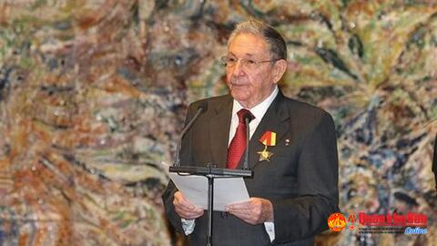 Đại tướng Raúl Castro thông báo rời cương vị lãnh đạo Đảng Cộng sản Cuba