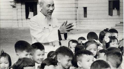Vì nước chưa nên nghĩ đến nhà…