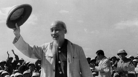 Phải luôn luôn cảnh giác, đoàn kết chặt chẽ