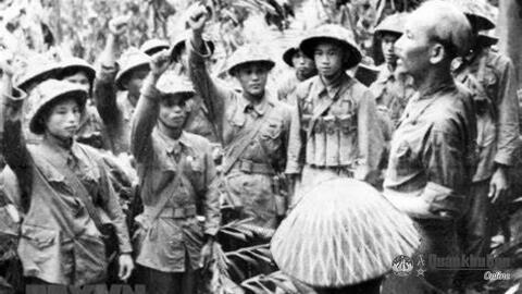 Dân quân du kích ta có truyền thống rất vẻ vang