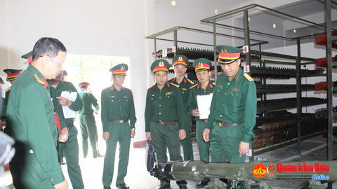 Kiểm tra công tác kỹ thuật Quân khí tại Bộ Chỉ huy Quân sự tỉnh Quảng Trị