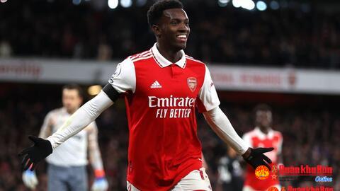 Bản lĩnh ngược dòng giúp Arsenal vững vàng trên đỉnh Bảng xếp hạng Ngoại hạng Anh