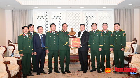 Quân khu 4: Chúc Tết Bun Pi May lãnh đạo Đảng, Nhà nước Lào