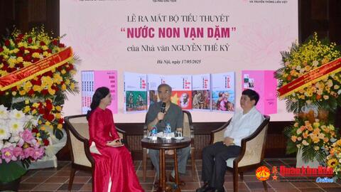 Ra mắt trọn bộ tiểu thuyết 'Nước non vạn dặm' về hình tượng Chủ tịch Hồ Chí Minh