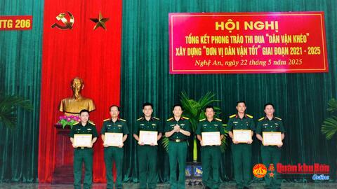 Lữ đoàn Tăng – Thiết giáp 206 khen thưởng 1 tập thể, 6 cá nhân trong thực hiện Phong trào thi đua “Dân vận khéo”, xây dựng “Đơn vị dân vận tốt”