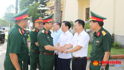 Thiếu tướng Đoàn Xuân Bường, Chính ủy Quân khu 4 kiểm tra sắp xếp, điều chỉnh tổ chức cơ quan Quân sự địa phương tại Nghệ An.