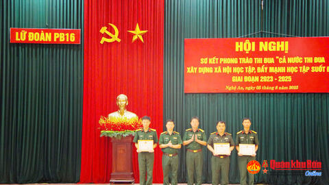 Cán bộ, chiến sĩ Lữ đoàn Pháo binh 16 thi đua học tập suốt đời