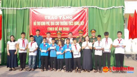 Ban Chỉ huy Phòng thủ khu vực 1 – Vạn An hỗ trợ học sinh khó khăn