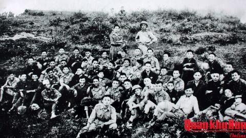 CỤC CHÍNH TRỊ QUÂN KHU 4 RA ĐỜI VÀ HOẠT ĐỘNG TRONG CUỘC KHÁNG  CHIẾN CHỐNG THỰC DÂN PHÁP XÂM LƯỢC (1945-1954)