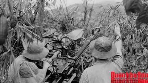 Tăng cường chỉ đạo hoạt động công tác Đảng, công tác chính trị trong lực lượng vũ trang Quân khu, góp phần xây dựng hậu phương, phát triển lực lượng, đánh bại “chiến tranh đặc biệt” của Mỹ - ngụy trên chiến trường Trị - Thiên (1961 - 1964)