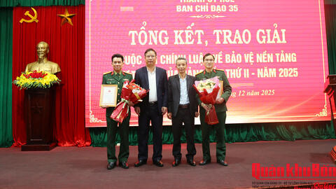 Báo Quân khu 4 đạt giải A Cuộc thi chính luận bảo vệ nền tảng tư tưởng của Đảng thành phố Huế - năm 2025