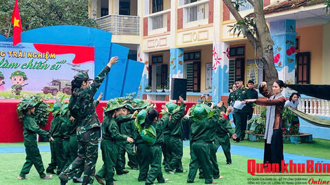 “Chúng cháu tập làm chiến sỹ” tại Kho K55