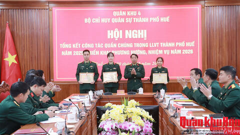 Bộ Chỉ huy Quân sự thành phố Huế tổng kết công tác quần chúng trong LLVT năm 2025