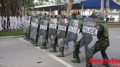 Quân khu 4 luyện tập sẵn sàng chiến đấu