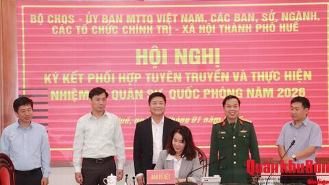 Bộ Chỉ huy Quân sự thành phố Huế: Ký kết phối hợp tuyên truyền