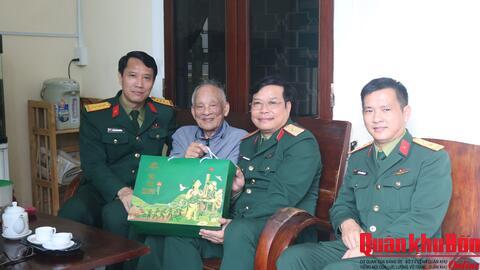 Thiếu tướng Ngô Nam Cường, Phó Tư lệnh Quân khu 4  kiểm tra và chúc Tết các cơ quan, đơn vị trên địa bàn thành phố Huế