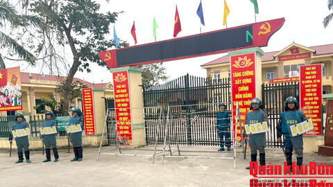 Ban Chỉ huy Quân sự xã Hoa Quân (Nghệ An) quyết tâm bảo vệ an toàn tuyệt đối cho bầu cử