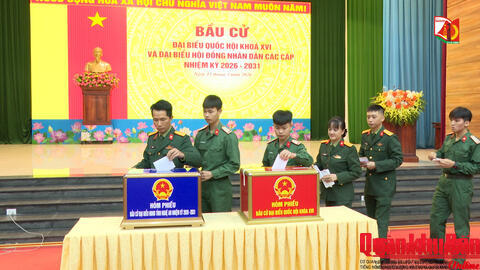 Phóng sự: LỰC LƯỢNG VŨ TRANG QUÂN KHU 4: HOÀN THÀNH TỐT NHIỆM VỤ BẦU CỬ