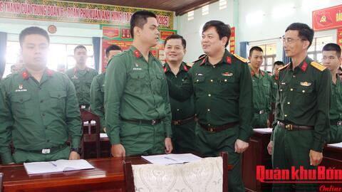 Quân khu 4: Kiểm tra huấn luyện tại thành phố Huế