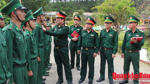Quân khu 4: Kiểm tra huấn luyện tại Quảng Trị