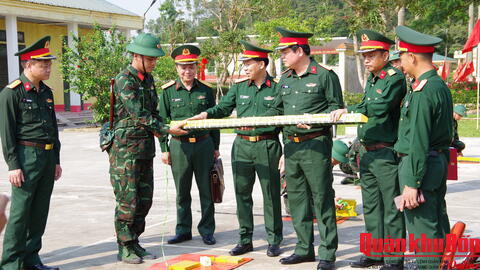 Quân khu 4: Kiểm tra công tác huấn luyện của Bộ Chỉ huy Quân sự tỉnh Hà Tĩnh