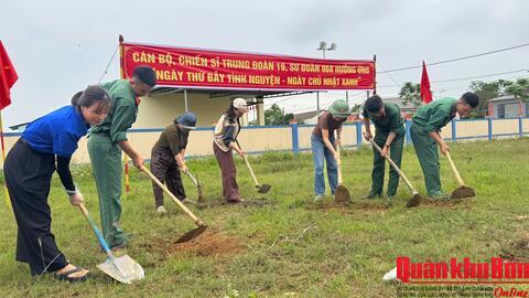 Đoàn cơ sở Trung đoàn 19 (Sư đoàn 968) phối hợp hoạt động “Ngày thứ Bảy tình nguyện - Ngày Chủ nhật xanh”.