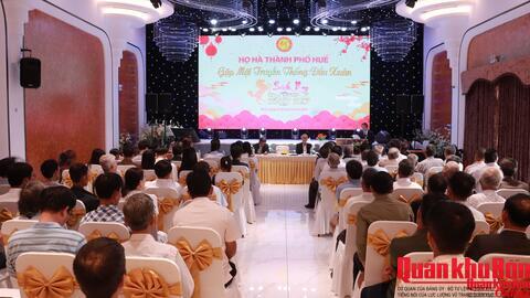 Họ Hà thành phố Huế gặp mặt truyền thống và trao thưởng học sinh giỏi