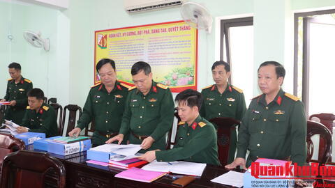 Quân khu 4: Kiểm tra hoạt động công tác Đảng, công tác chính trị của Bộ Chỉ huy Quân sự tỉnh Quảng Trị