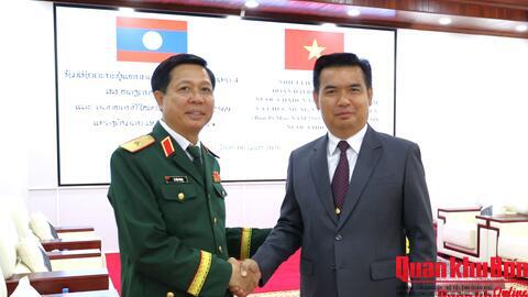 Thiếu tướng Lê Văn Trung chúc Tết BunPiMay tại tỉnh Khăm Muồn (Lào)