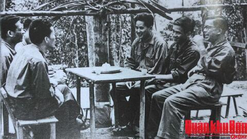 Kỷ niệm 80 năm Ngày truyền thống Cục Tuyên huấn và ngành tuyên huấn Quân đội (11/5/1946 - 11/5/2026) Trung tướng Lê Quang Đạo với ngành tuyên huấn Quân đội