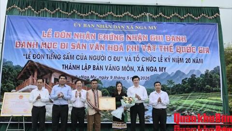 Trao chứng nhận Di sản quốc gia cho nghi lễ “đón tiếng sấm” của người Ơ Đu