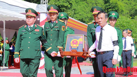Đại tướng Nguyễn Trọng Nghĩa dự Lễ truy điệu và an táng hài cốt liệt sĩ tại tỉnh Thanh Hóa