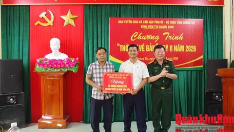 Bộ Chỉ huy Quân sự tỉnh Quảng Trị đưa “Thời sự về bản” đến đồng bào vùng cao
