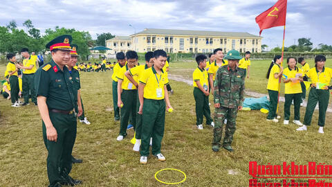 Hơn 240 thanh, thiếu niên tham gia “Học kỳ trong Quân đội” tại Sư đoàn 341