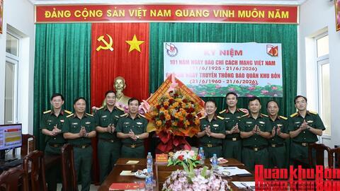 Báo Quân khu Bốn trân trọng cảm ơn