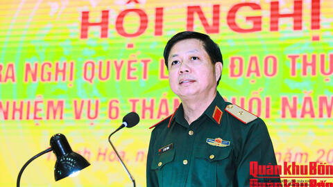 Thiếu tướng Lê Văn Trung dự Hội nghị Đảng ủy Quân sự tỉnh Thanh Hóa