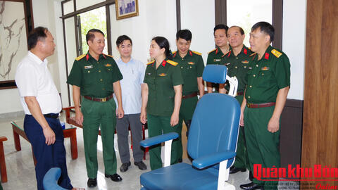 Bộ Quốc phòng: Khảo sát thực tế tại trung tâm điều dưỡng người có công và bảo trợ xã hội Hà Tĩnh
